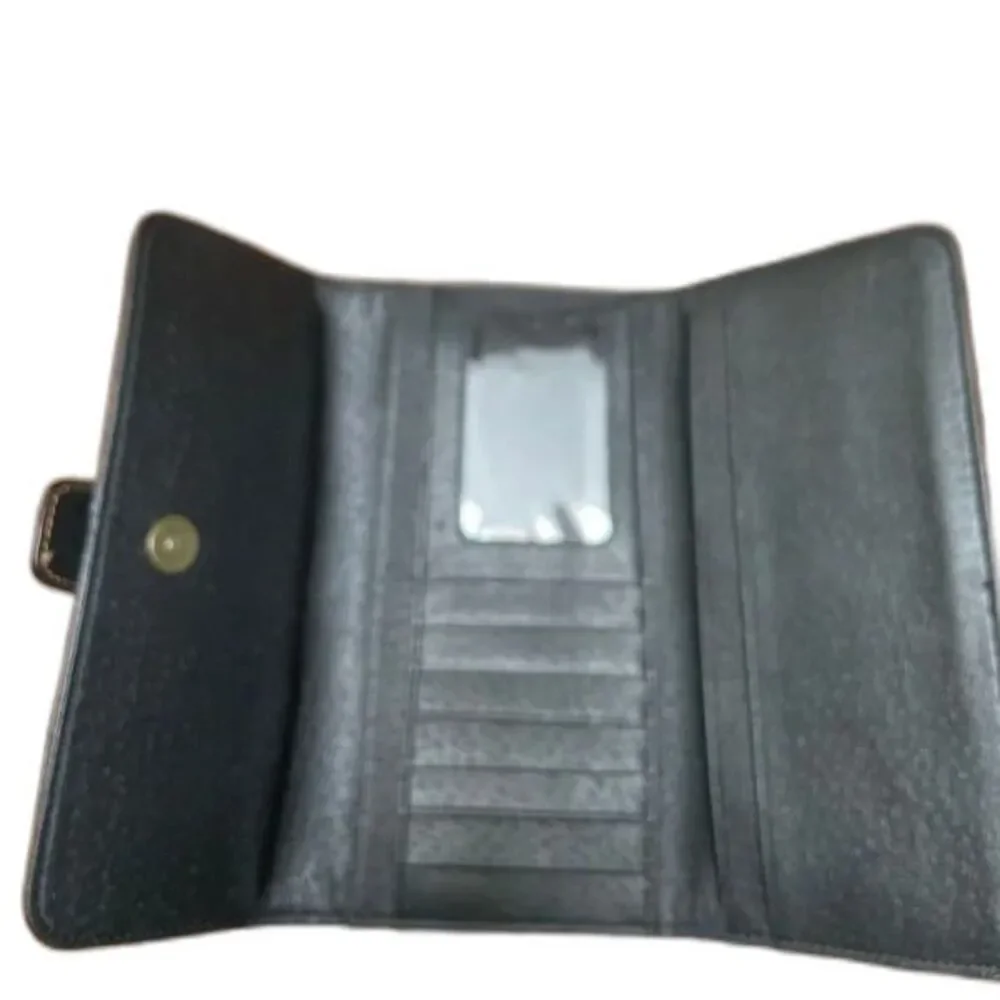 The Brentano Vegan Wallet